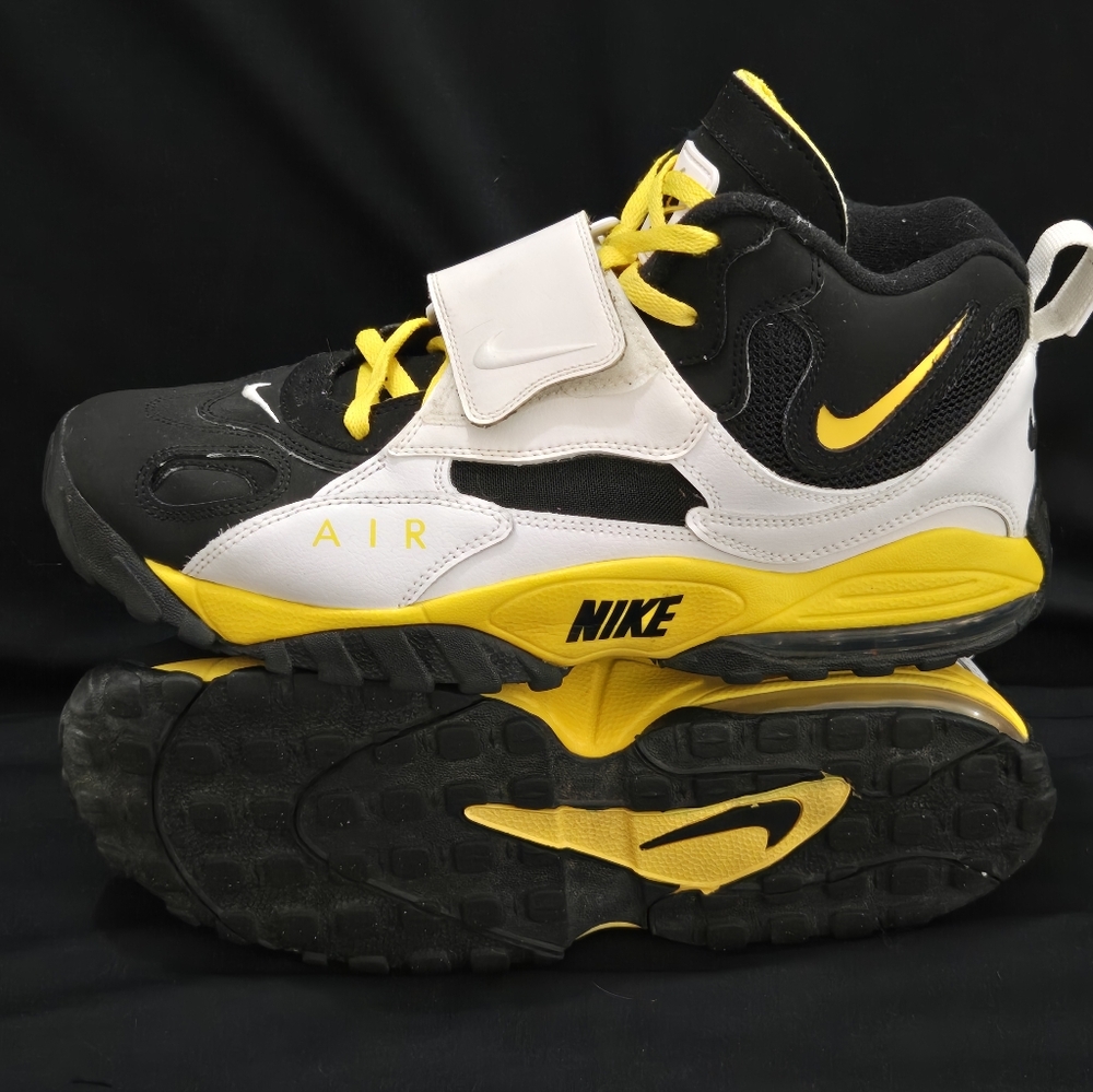 Nike Air Max Speed Turf Black, White, and Yellow Sneakers Pittsburgh Steelers
